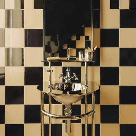 Chateau D'eau 4* פריז