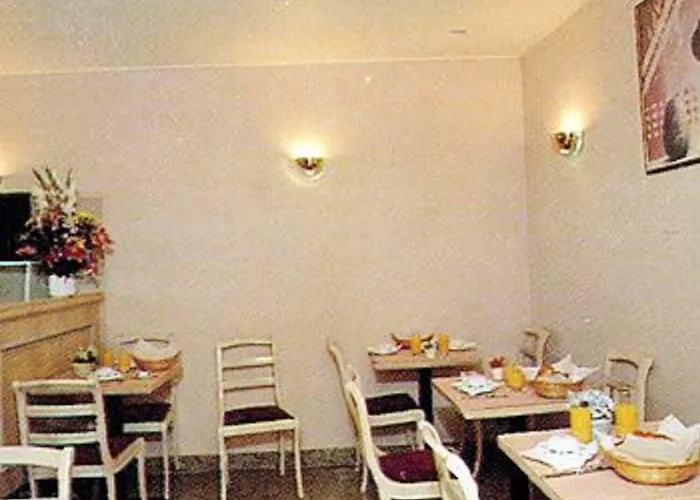 Chateau D'eau מלון 4*